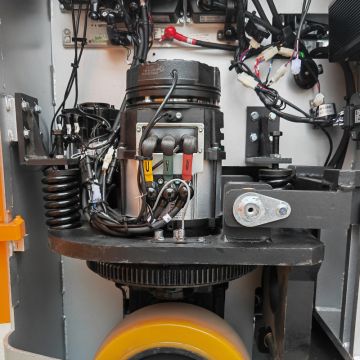 /media/products/7/small/kmd-4-yonlu-forklift-53324_6.jpg